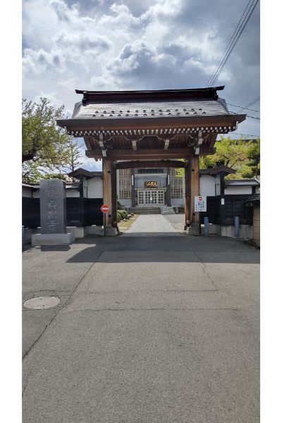 貞昌寺への2つ目の門